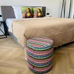 Valkenhof 2*