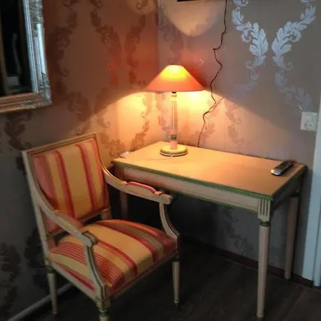 Otel Valkenhof 2*