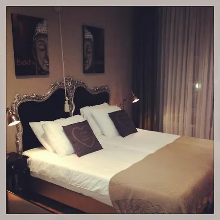 Otel Valkenhof 2*