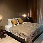 Отель Valkenhof 2*