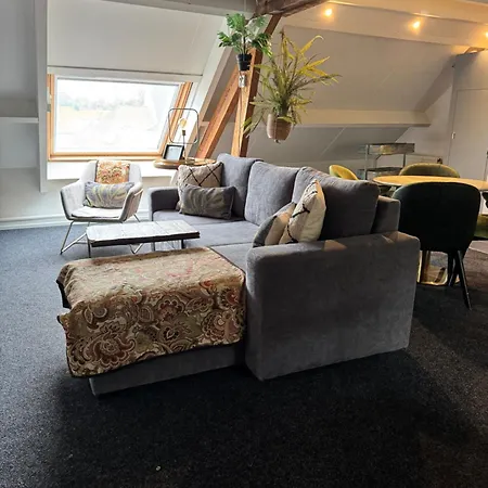 Hotel Valkenhof 2*